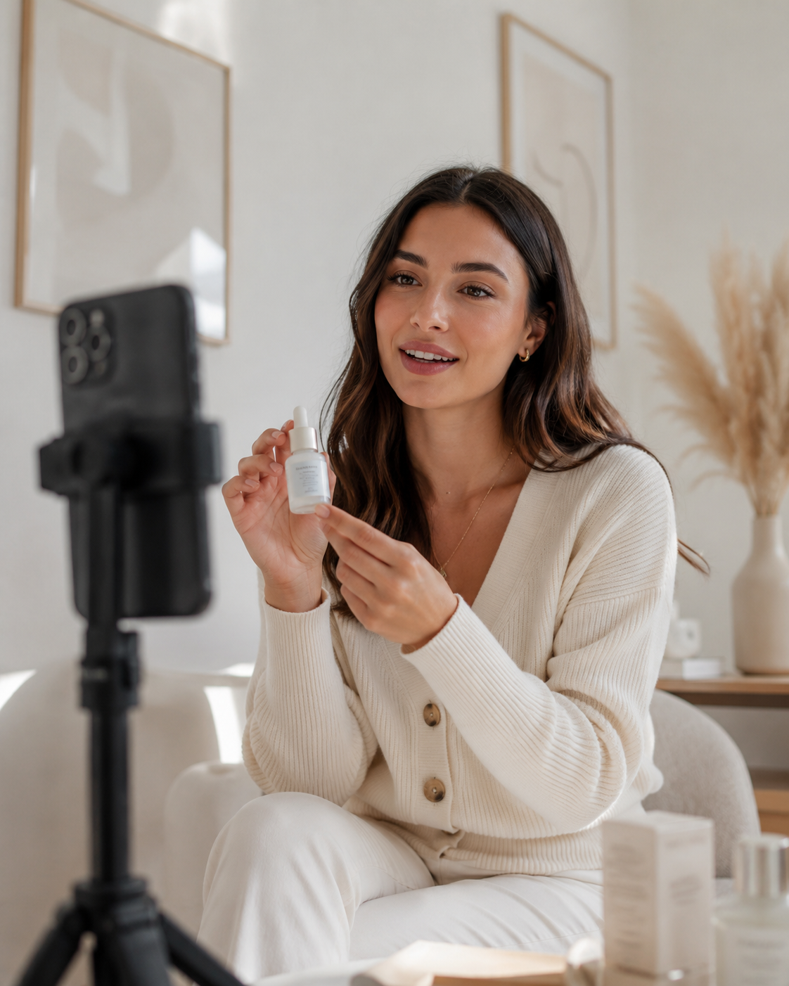 Creatorin filmt Social Media Content